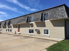 2003 W 1st St Ankeny IA Apartments