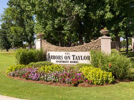 The Arbors on Taylor Apartment Homes