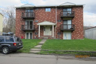 904 Market St Yorkville OH Apartments