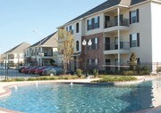 Lakeside Oaks at Old Dutchtown Apartments
