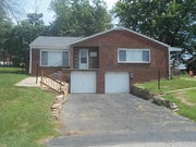 154 Greenbriar Dr Pittsburgh PA