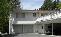 2050 Ascot Dr Apartments