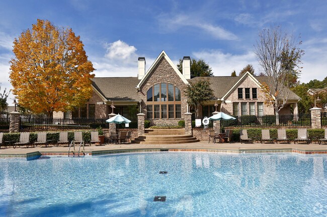 The Reserve at Sugarloaf Apartments