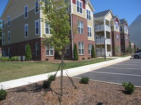 Ballantyne Commons Apartamentos