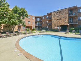 Garden Square Apartments