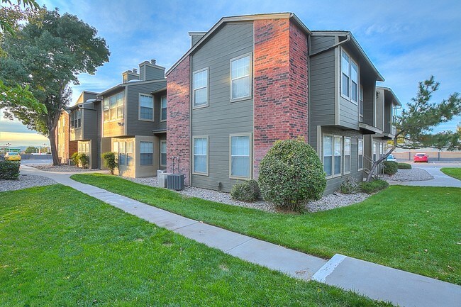 Oak Tree Park Apartments