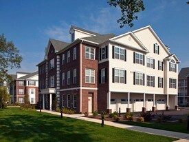 Avalon Garden City Apartments