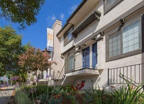 Villa Grande Apartments