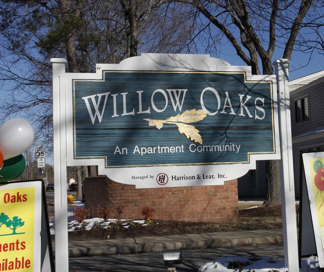 Willow Oaks Apartments