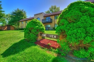 109 Sugar Pine Ln O'Fallon IL Apartments