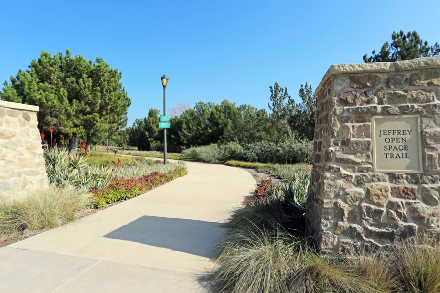 Stonegate Apartment Homes Rentals Irvine, CA