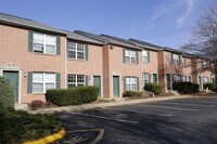 The Greens of Salem Run Townhomes Apartments