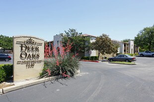 Deer Oaks Apartments