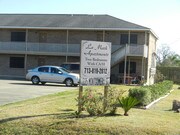 1335 Montgomery St La Marque TX Apartments