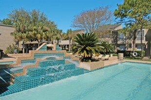 Turtle Pointe Apartments