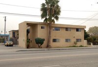 3250 Del Mar Ave Apartments