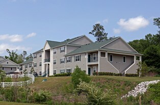 Olde Oak Apartments