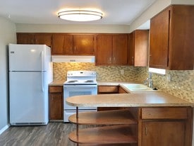 Cottonwood Place Apartments
