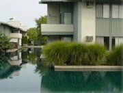 Lakeside Apartments