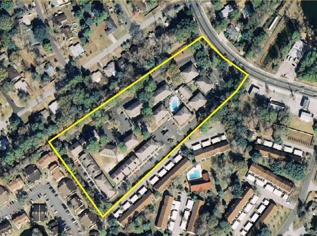 Canyon Square Townhomes Apartments