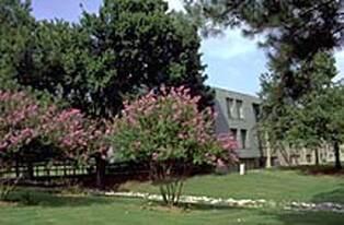 Summer Trace Apartments
