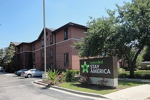 Furnished Studio – Tallahassee - Killearn Apartments