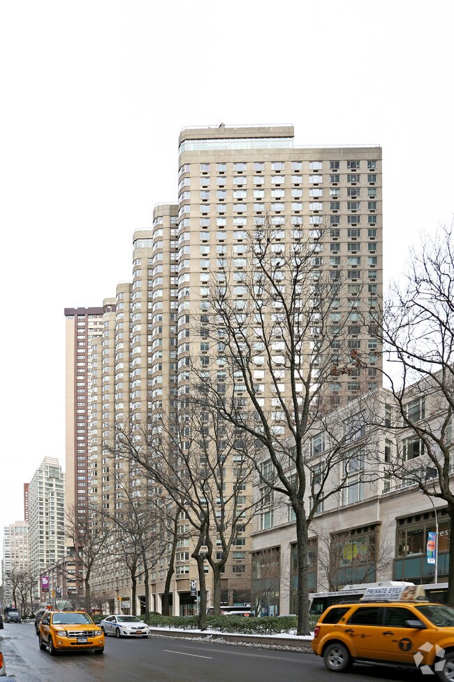 30 Lincoln Plaza Rentals New York, NY