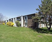 Three Oaks Apartments