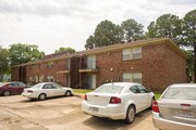 Lone Oak Apartments