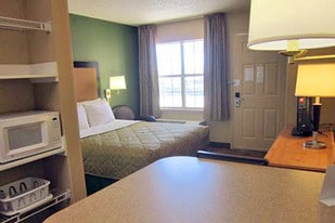 Furnished Studio – Austin - Arboretum - South Apartments