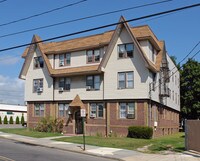 35 Railroad Ave Apartments