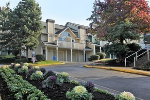 Hamptons Apartments