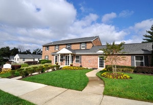 The Townes At Heritage Hill Townhomes Apartments