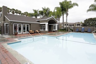 Island Club Apartments