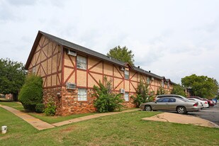 Tudor Crossing Apartments