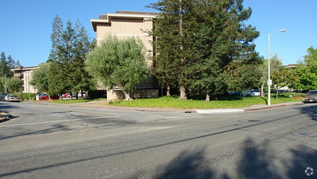 The Highlander Apartments
