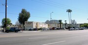 Royal Sepulveda Apartment Homes