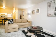 Maple Leaf Plaza Apartamentos
