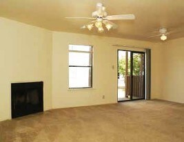 Country Villa Apartments
