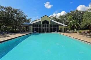 The Savannahs at James Landing Apartments