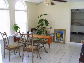 1325 Drew St Clearwater FL Apartments