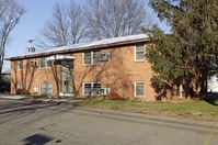 2300 Pine St Apartments