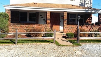 353 1st St Lawrence PA Apartments