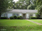 3 Bedroom Townhome for Rent $1300