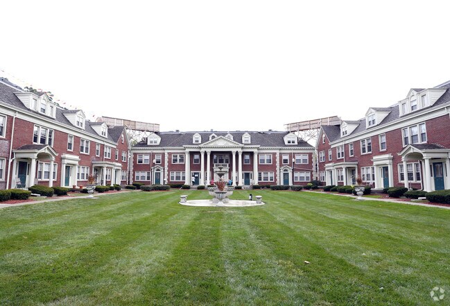 Buckingham & Balmoral Apartments