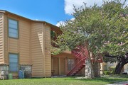 Stone Oak Place Apartments