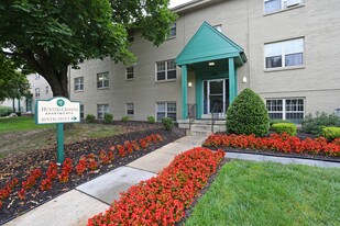 Hunters Crossing Apartments
