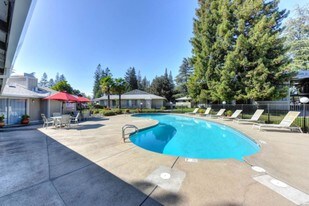 Sierra Square Apartments