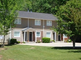Dalton Beach Club Townhomes Apartments