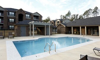 Forest Hill Apartments